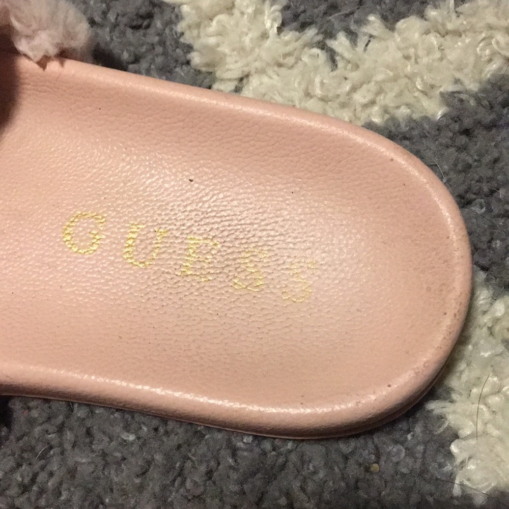Guess Fuzzy Slides - Picture 3 of 4